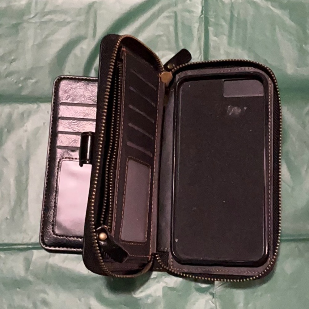 Clutch/ wristlet phone wallet